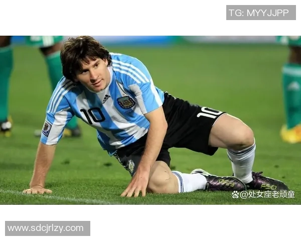 足球明星驾座之谜揭晓谁是绿茵场上的真正领袖与传奇人物