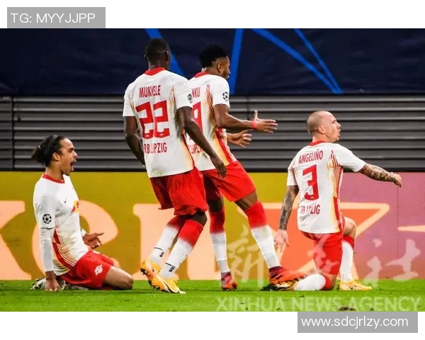 RB莱比锡迎战伊斯坦布尔球队全力争胜展现实力与决心